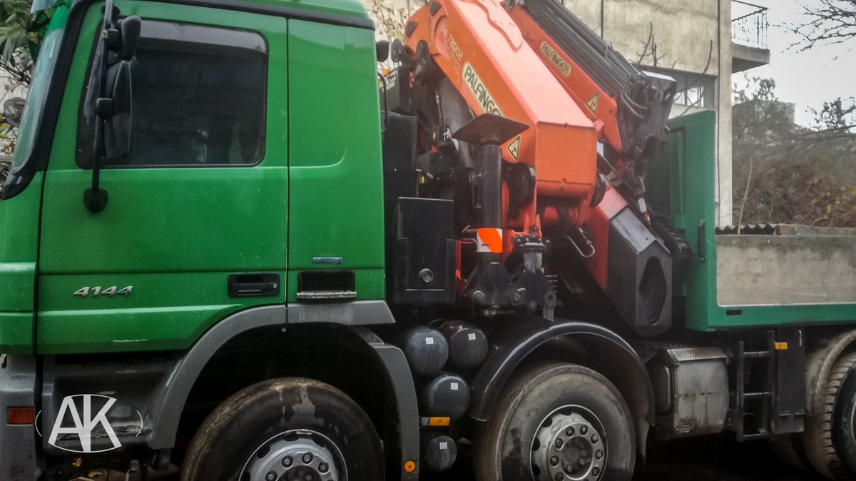 Mercedes-Benz Actros 4144

#Flatbedtruck #Trucks #TrucksYouCanTrust #MercedesTrucks #RoadStars
