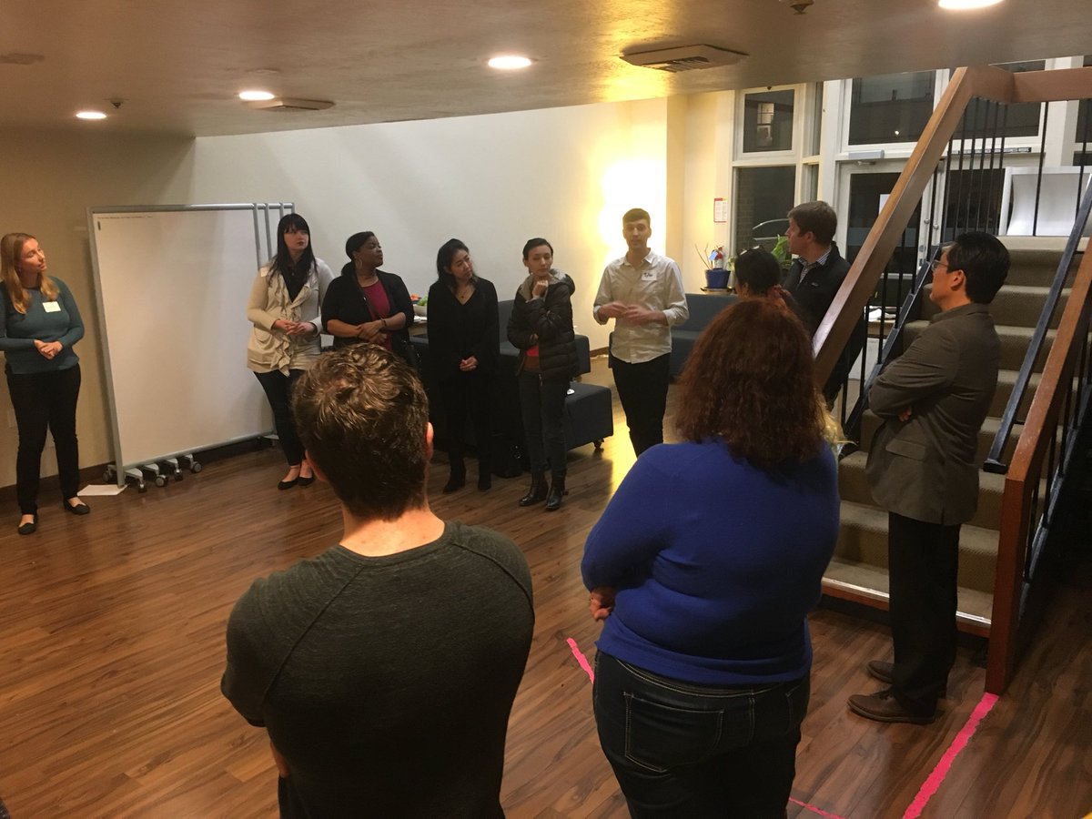 carolyntmeyer's tweet photo. FMS kicks off with Yuwei Shi and Ross Baird in the Digital Learning Commons. Talking about how #socent and #impactinvesting is a bit more mainstream then when program started in 2011. #miis #fmscouts https://t.co/VtVwsA7a8a
