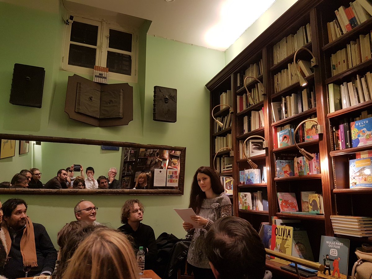 FannyDurousseau's tweet photo. Petits souvenirs de la soirée Duetto de décembre, en souhaitant à Marc Alpozzo un beau moment mercredi soir à #Labellehortense. 
Avec @Dominique_Guiou, @ChrisDiard, Brigitte Le Guern et toutes celles et ceux qui aiment les Duettos.
#lecture #lectures https://t.co/Of8xW63fg3