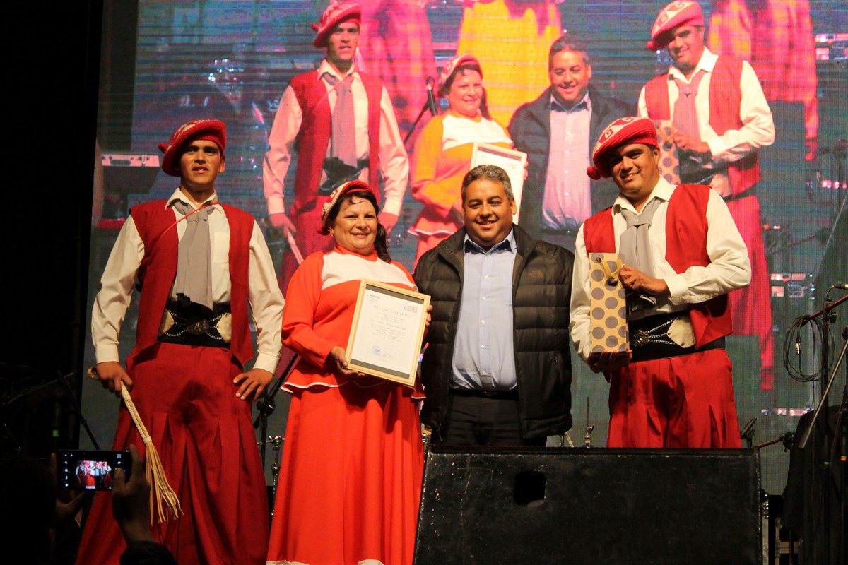 Recordando Expo 2017 juntos al grupo Folclórica Fantasía Tierra chilena-Illapel. 
"PRONTO EXPO CHOAPA 2018"
#ExpoChoapa2018