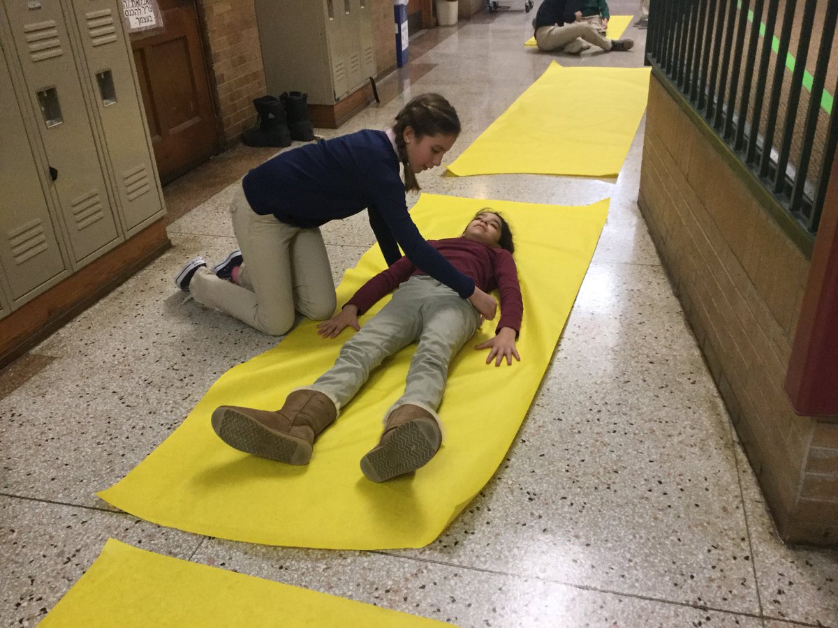 frischmancds's tweet photo. Downsizing.....practicing finding percents of wholes in 6th grade math.

#cdspgh #mathisfun #percentsofwholes https://t.co/rEspGeHPCj
