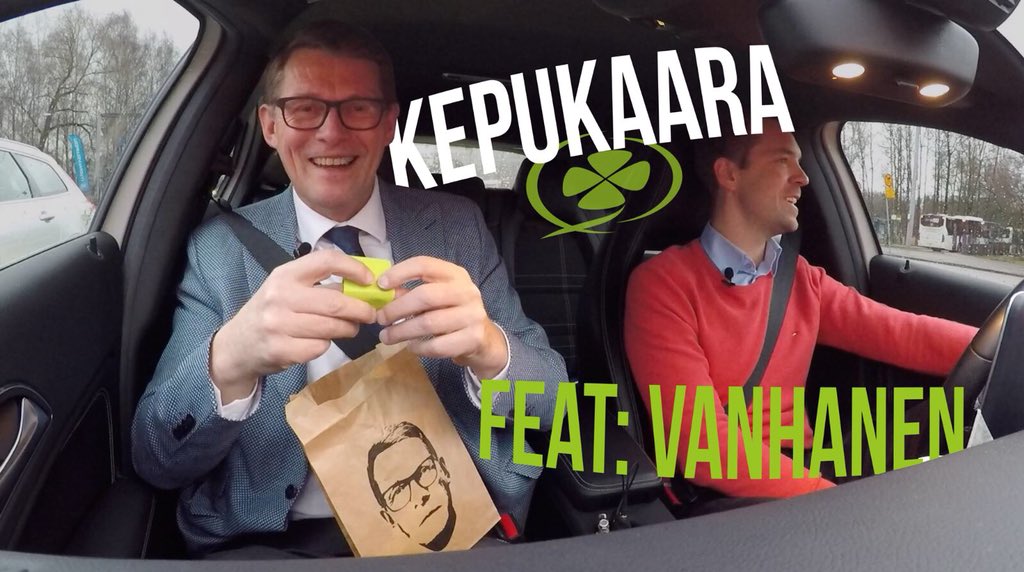 JouniOvaska's tweet photo. Vihdoin täällä! #kepukaara ja kyydissä presidenttiehdokas @VanhanenMatti #politiikka #presidentinvaalit2018 @keskusta https://t.co/LgO2iN3ncE https://t.co/BehrEjKVwm