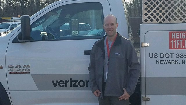 mtntrainingnerd's tweet photo. One church pastor got a life-saving visit from a Fios tech this holiday season #IamVZ https://t.co/A40YzYmXOl https://t.co/drnfiRtqkQ