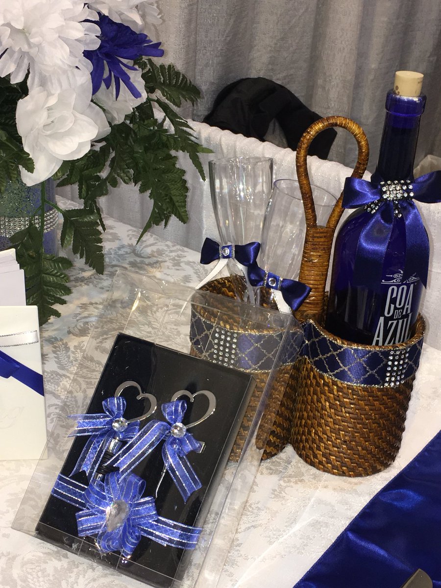 Maurel70879796's tweet photo. Thank you Georgia Bridal for putting together another fabulous wedding show. You are awesome💕#amazingweddingbouquets.com https://t.co/d7MmlkQa0n