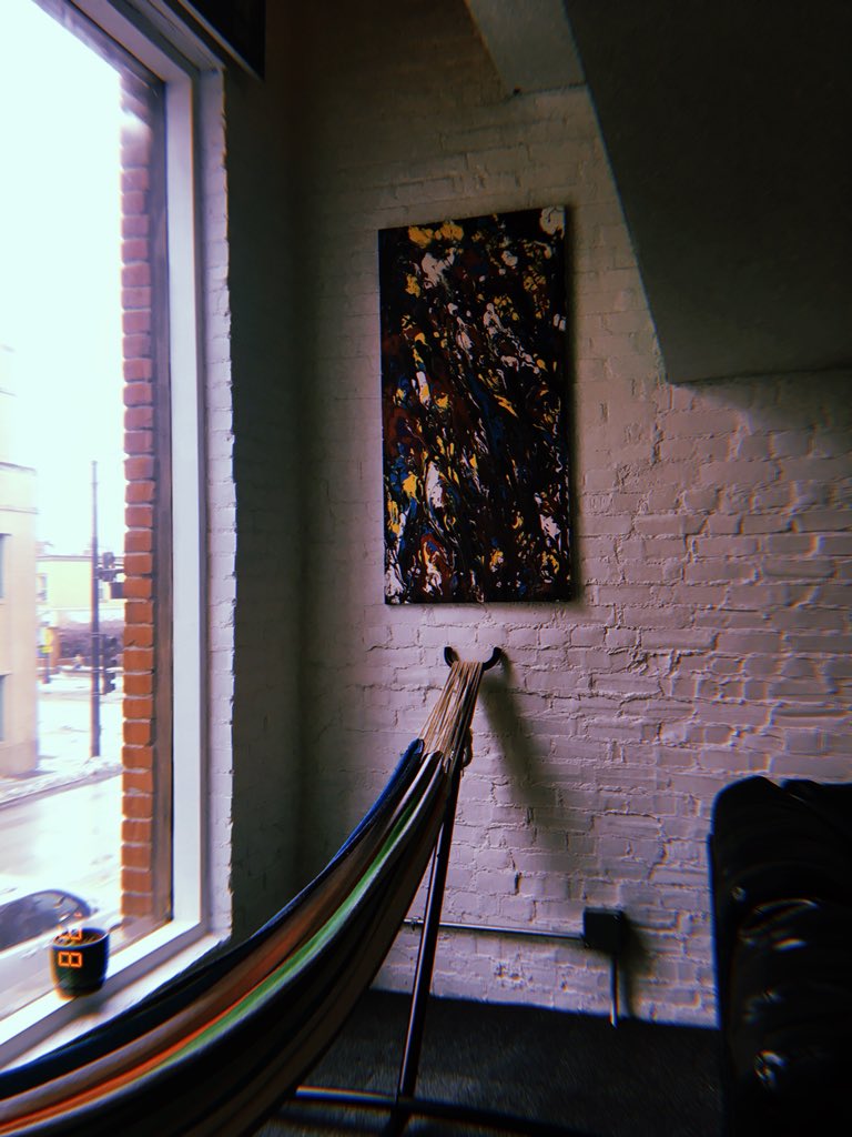 Broookelynnx's tweet photo. a night in a loft🕊 https://t.co/eOQXQYqRhg