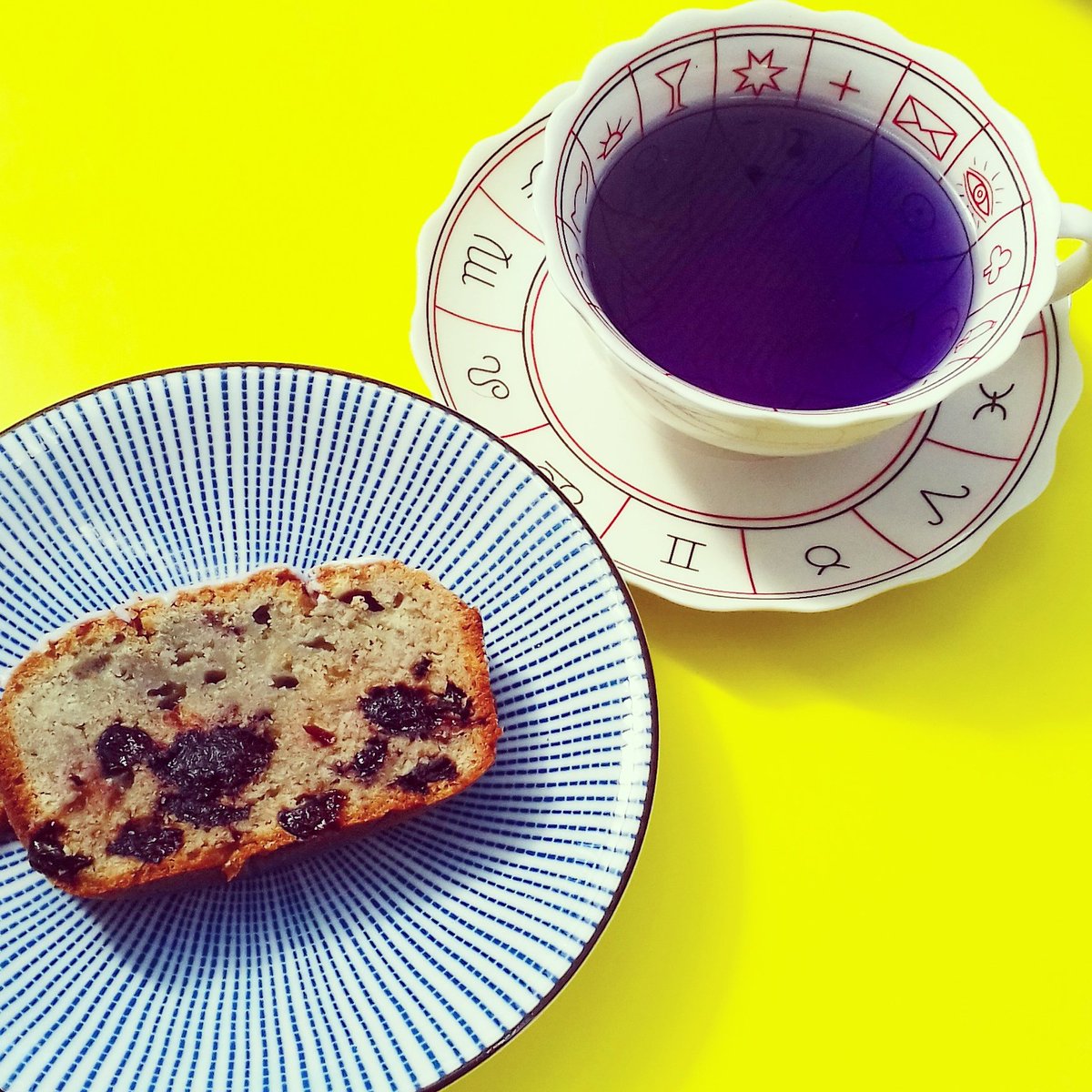 'Beautiful colour and just delicious…Can’t recommend this highly enough…just don’t ask me to share.’ - Blue Raspberry 😍 📸the_ramen_girl