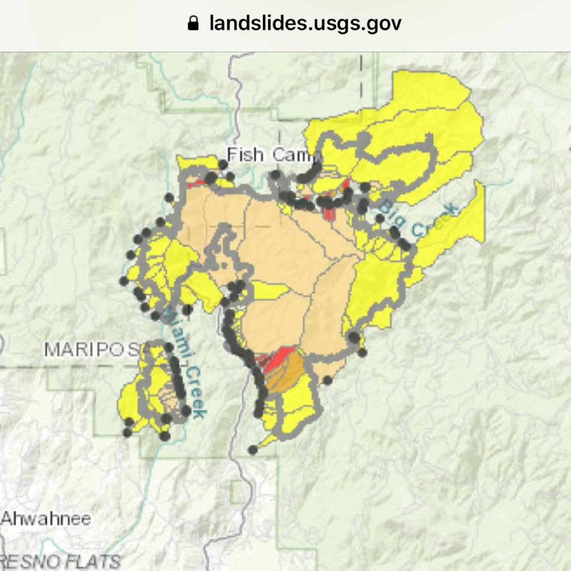 justinsacher's tweet photo. Concerns about #mudslides #debrisflow at #Detwiler #RailroadFire #wildfire #burnscars?  The USGS has this great resource on risk: https://t.co/3g5EaivX7G https://t.co/nTyJ6ykkFE
