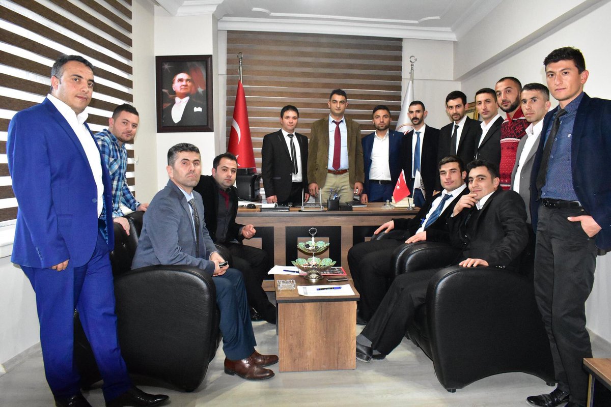 UzmFederasyonu's tweet photo. Genel Başkanımız @ArifSaylam40 @1UZFED  Altında Birleşen Dernek Başkanlarımız İle Bir Araya Geldi.

https://t.co/wEH6PcLovo https://t.co/78XcIrUaR8