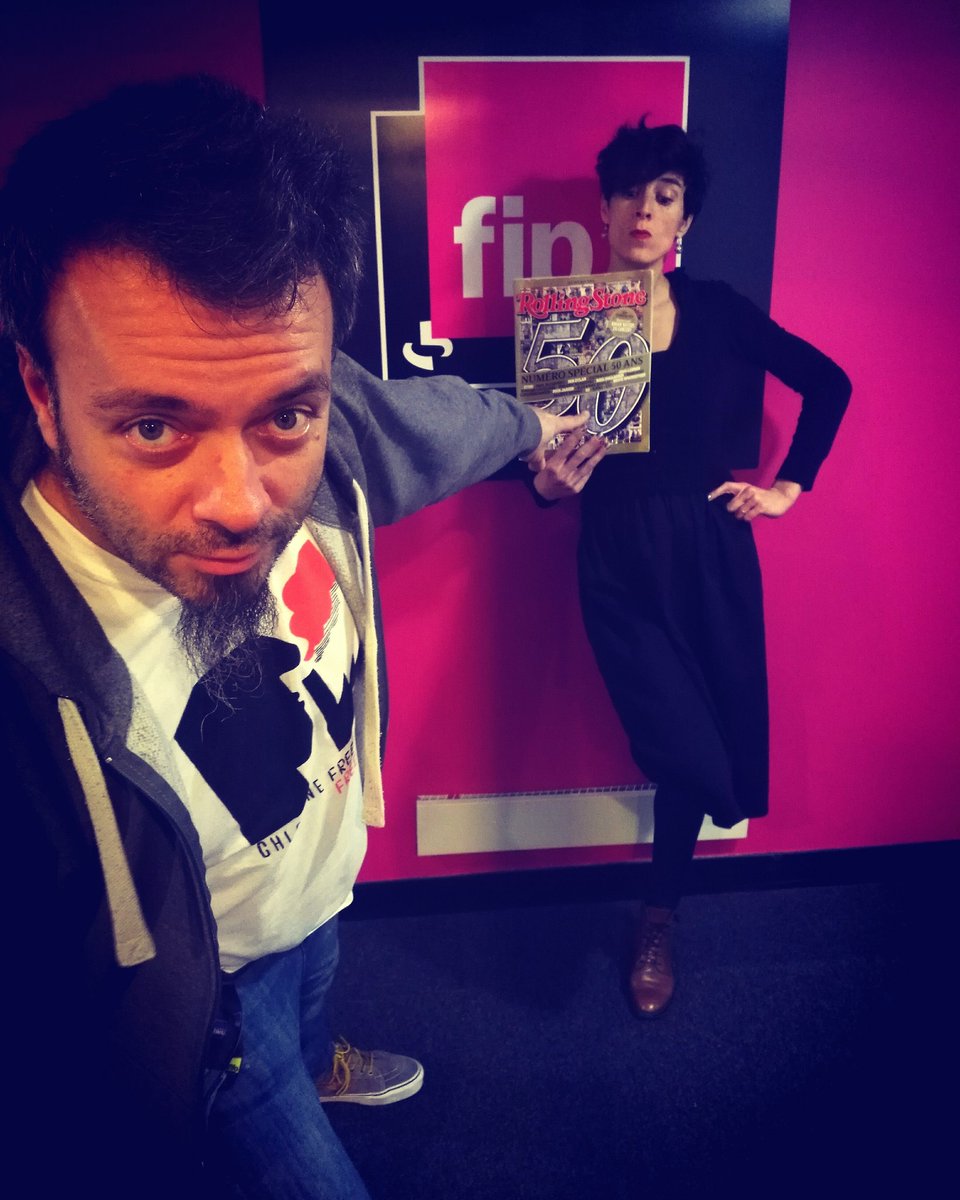 improbableluc's tweet photo. #OnAir #SLJ2FIP @fipradio @RollingStone @RollingStoneFra #HappyBday #50 @BereniceRavache @MarcMaret @virginie_ertz @AlexJaffray @alma16 https://t.co/xhVV2Y86Yp