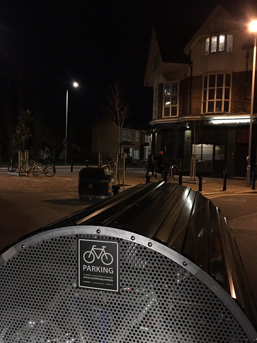 E17modalfilters's tweet photo. Richmond Road E11. Is this London's best modal filter? It's got secure bike parking, bike stands, Urbo bikes, trees, street art AND a pub! @myurbo #miniholland #wfminiholland #livingstreets #healthystreets #walking #cycling #leyton #walthamforest #eastlondon https://t.co/81ILvKhNZp