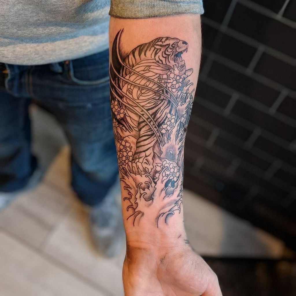 noirink89's tweet photo. Did this #tiger #tigers #tattoo #tattoos #tattoodesign #tattoosdesigns #design #designs #japan #japanese #japanesetattoo #guyswithink #guyswithtattoos #freah #ink #freashink #artist #tattooist #art #illustration #illustrator #tat #tats #tatt #tatts https://t.co/NpmafZQmnT https://t.co/8vAtoB3aNy