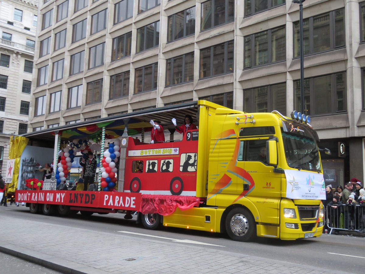 Ever wondered what happens on New Year's Day for <a href="/ConferenceHaul/">Conference Haul</a>  magnificent trucks and drivers - They are helping charities win money in @Lnydp in the London Boroughs competition - Thanks to <a href="/terrygoodwin29/">Terry Goodwin</a>  for all your help! - All donated free - we can't thank you enough!