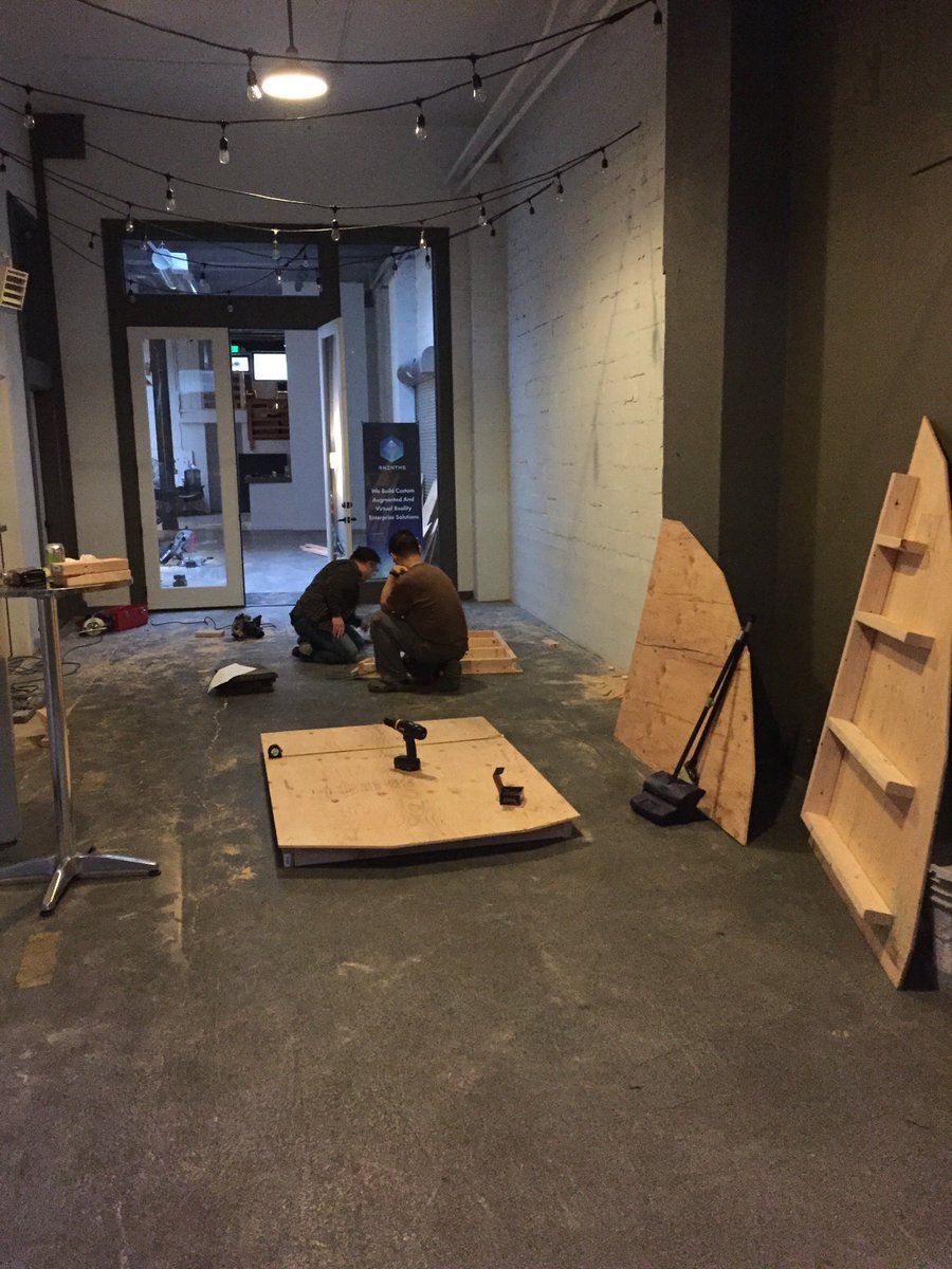 8ninths's tweet photo. The #VR stage is almost done. New experience coming in March! #VirtualReality #MondayMotivation #tech https://t.co/frR0ontTuJ