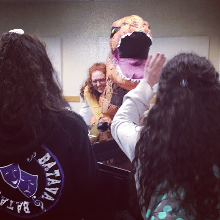 UHarmonies_'s tweet photo. Were roarin ready to get back to rehearsals soon post winter break! Can you guess which UHarm is the dino? #tb #UHarmonies #UHarms https://t.co/mv2E4ZCfl7