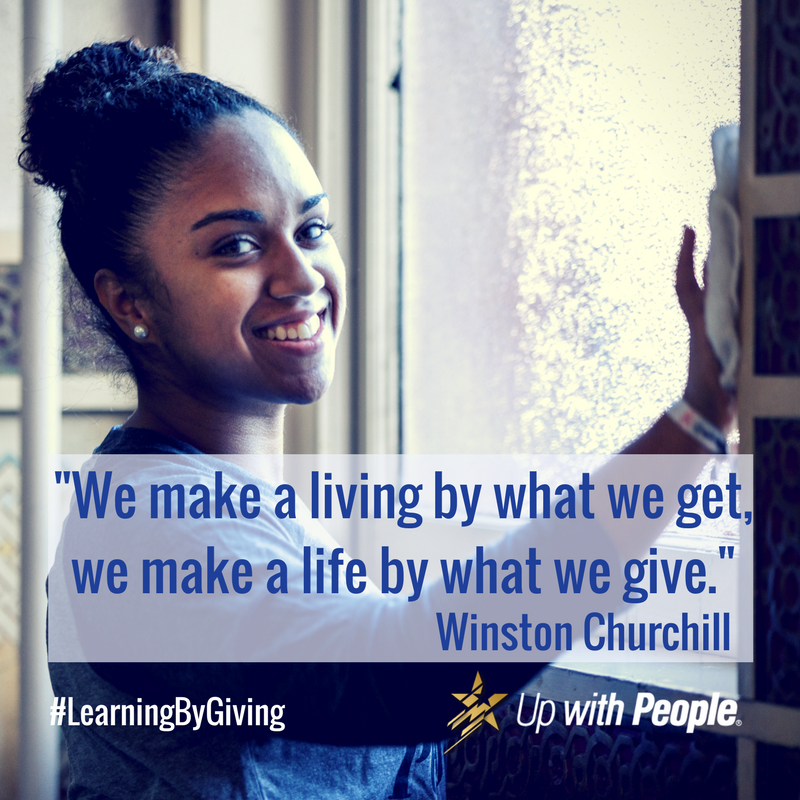 VIVALAGENTEMEX's tweet photo. What is your favorite way to help people? #LearningByGiving https://t.co/7PxTGuSS9J https://t.co/yLNgjD8v8Z