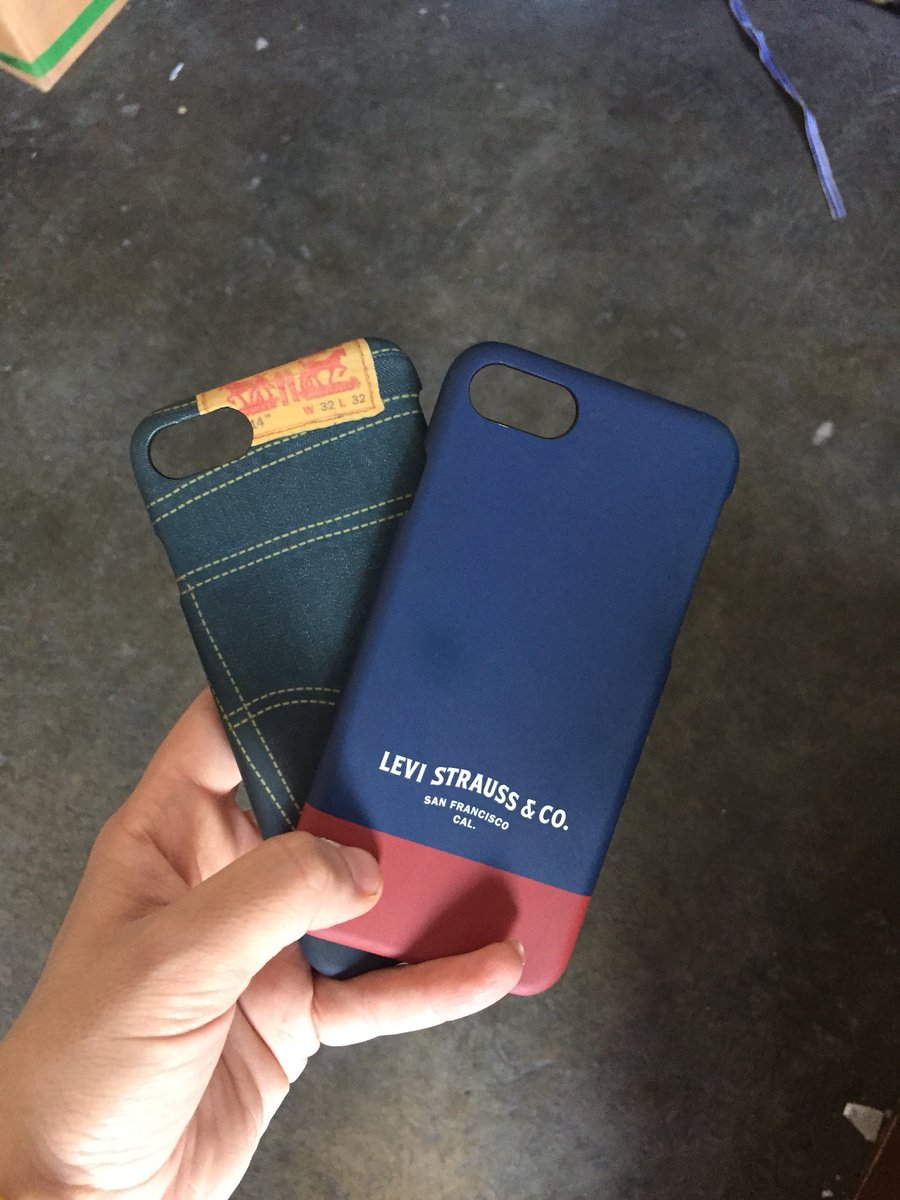 trevisofi00's tweet image. Ayer publiqué que me gustaba la marca Levi’s y hoy me regalaron estos protectores!!