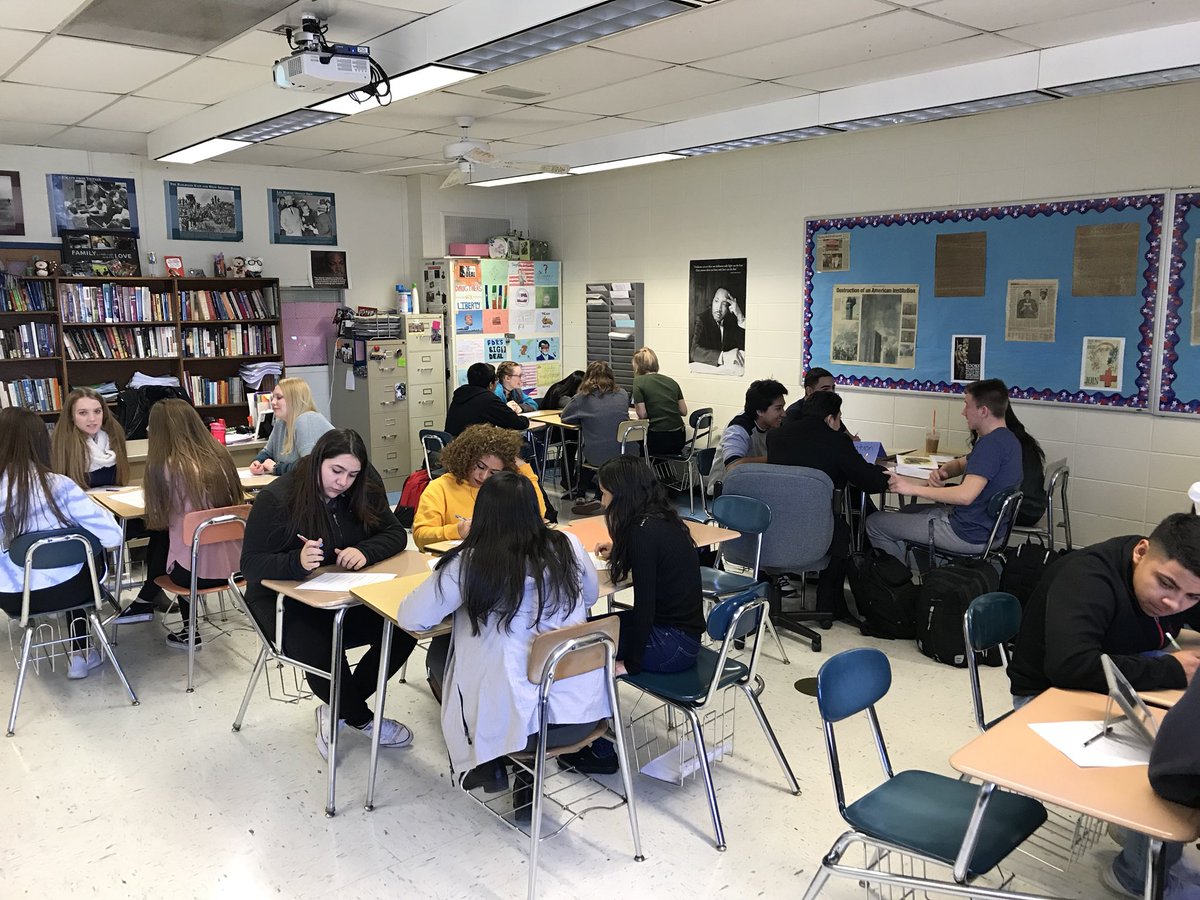 WHShistoryninja's tweet photo. APUSH students working with primary and secondary sources as a way to kickstart second semester at Wheeling! @Wheeling_Cats https://t.co/WjSpQNkN9K