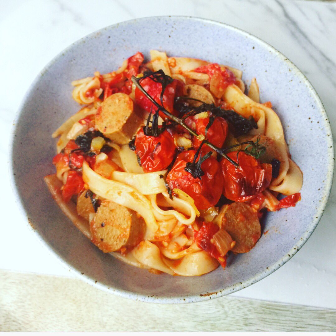 plantbasedDais's tweet photo. Yummy Vegan Food🌱

Link recipe https://t.co/9KxNCZNLiq

#vegan #veganuary #vegansausage https://t.co/fBtDFig6Lg
