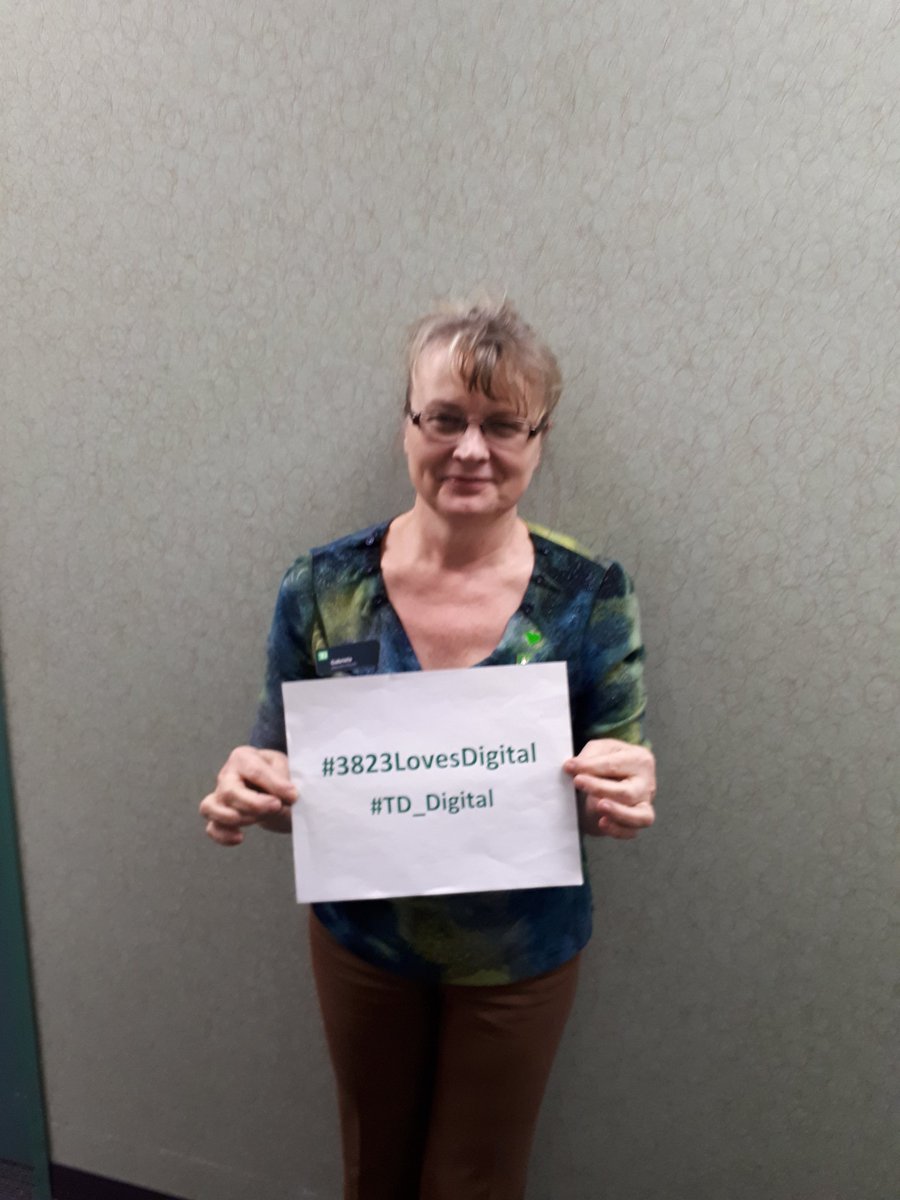 JessLHamblin's tweet photo. #WeTheNorthfield Gabe just helped a client sign up for easyweb!#ImDigitalReady @NelsonAraujo_TD @RyanBennett_TD @DanijelaDoslo @JMango_TD @TDCT3823 https://t.co/VbL7aes9ZZ