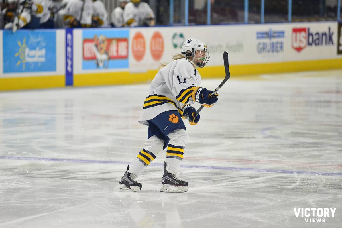 Photos from the hockey game between St. Thomas More &amp; Hudson are on Victory Views >> bit.ly/2AHrssA