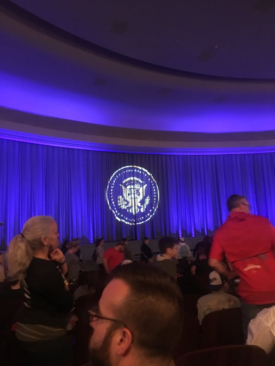 Hall of Presidents attraction at Disney