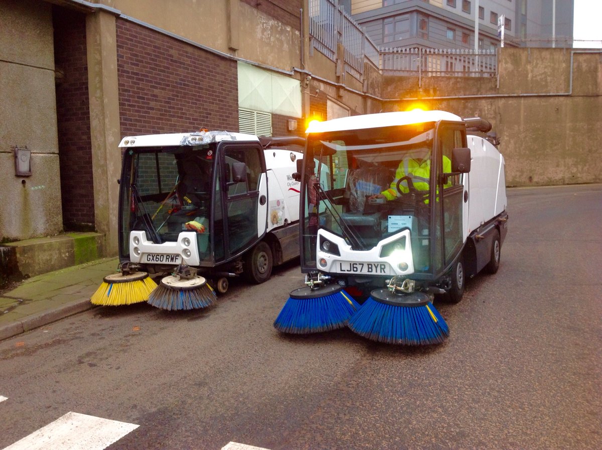 LesWomersley's tweet photo. Another busy day here at Wolverhampton Council. It's out with the old compacts and in with the new ones. https://t.co/eH5iu2nER2