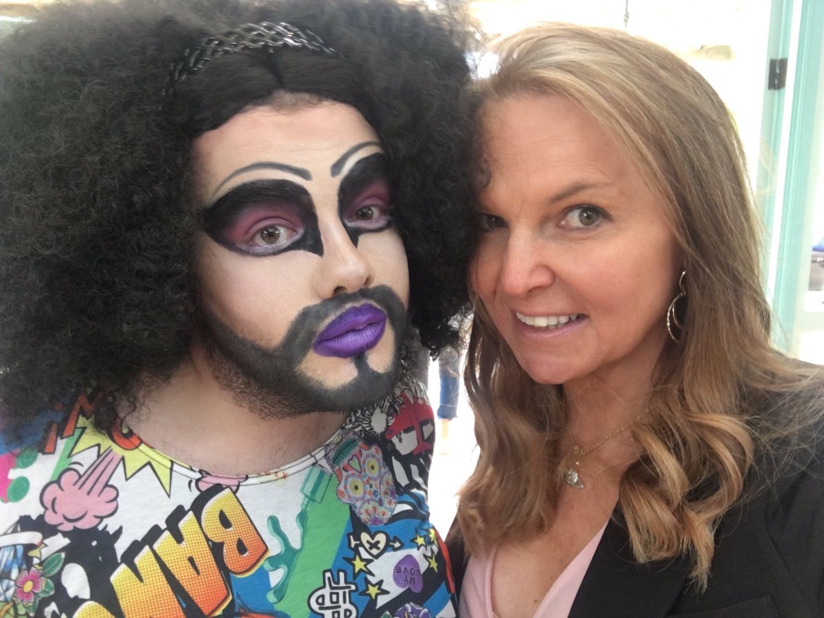 ShowbizSecrets's tweet photo. India Willoughby is scared of drag queens? Really? #CBB. https://t.co/kG0J6T4ezJ
