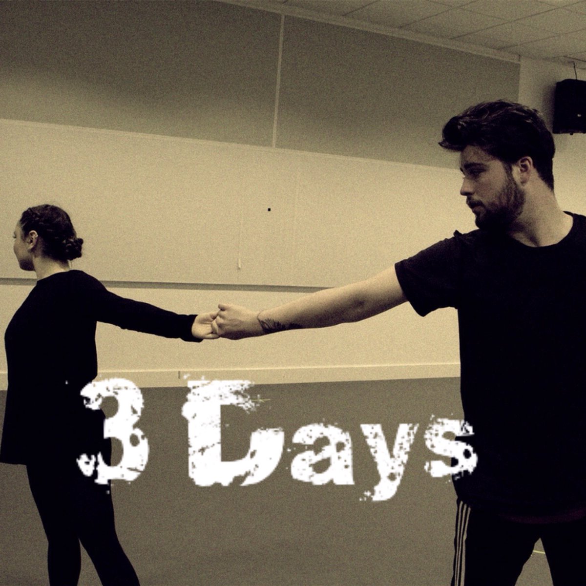 nomanslandba3's tweet photo. It's show week! First day back after Christmas and we have been working hard on stage ready to give you an unforgettable show!

Keep heading to the meltontheatre website and book your tickets now before it's too late! You do NOT want to miss this! https://t.co/UIcU4eBau8