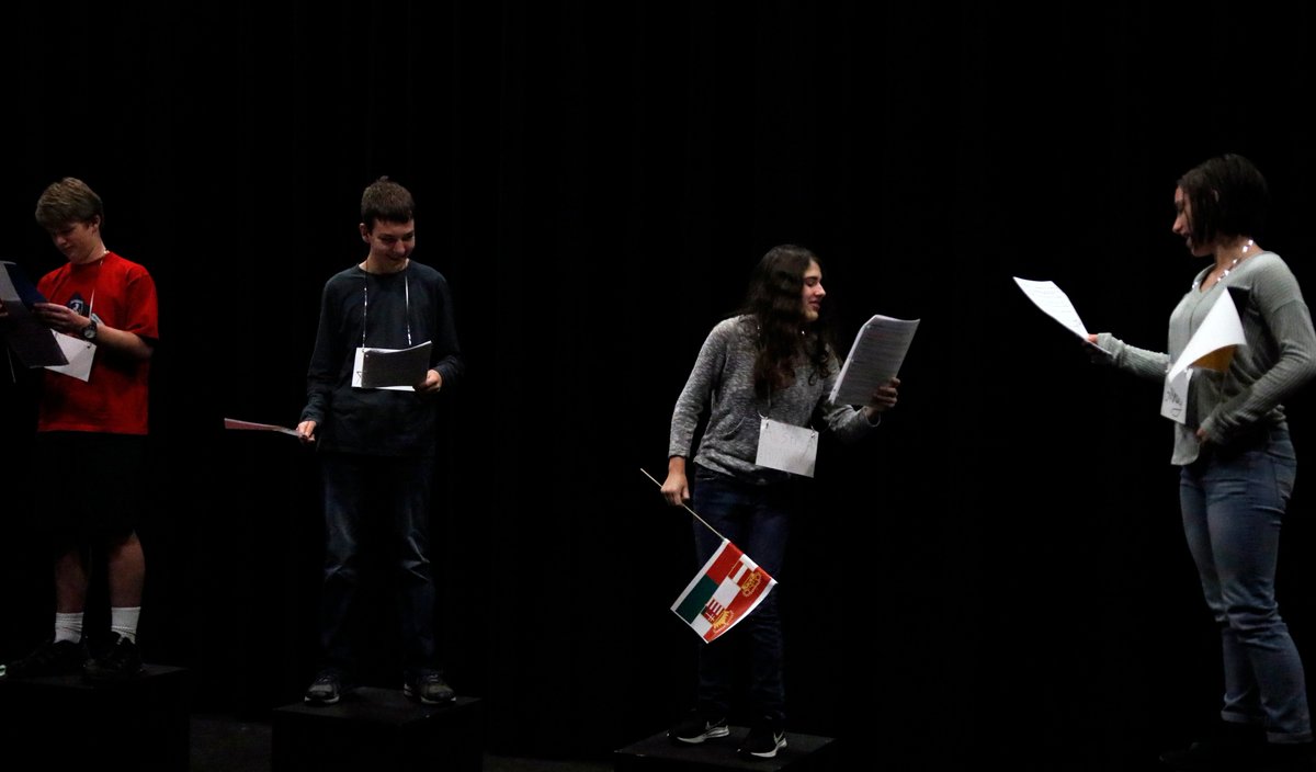 NewSchoolTweets's tweet photo. What better way to learn about the beginnings of World War 1 than with a dramatic reading performed by our students? #tnsnwa #makelearninginteractive https://t.co/bWzG08th8J