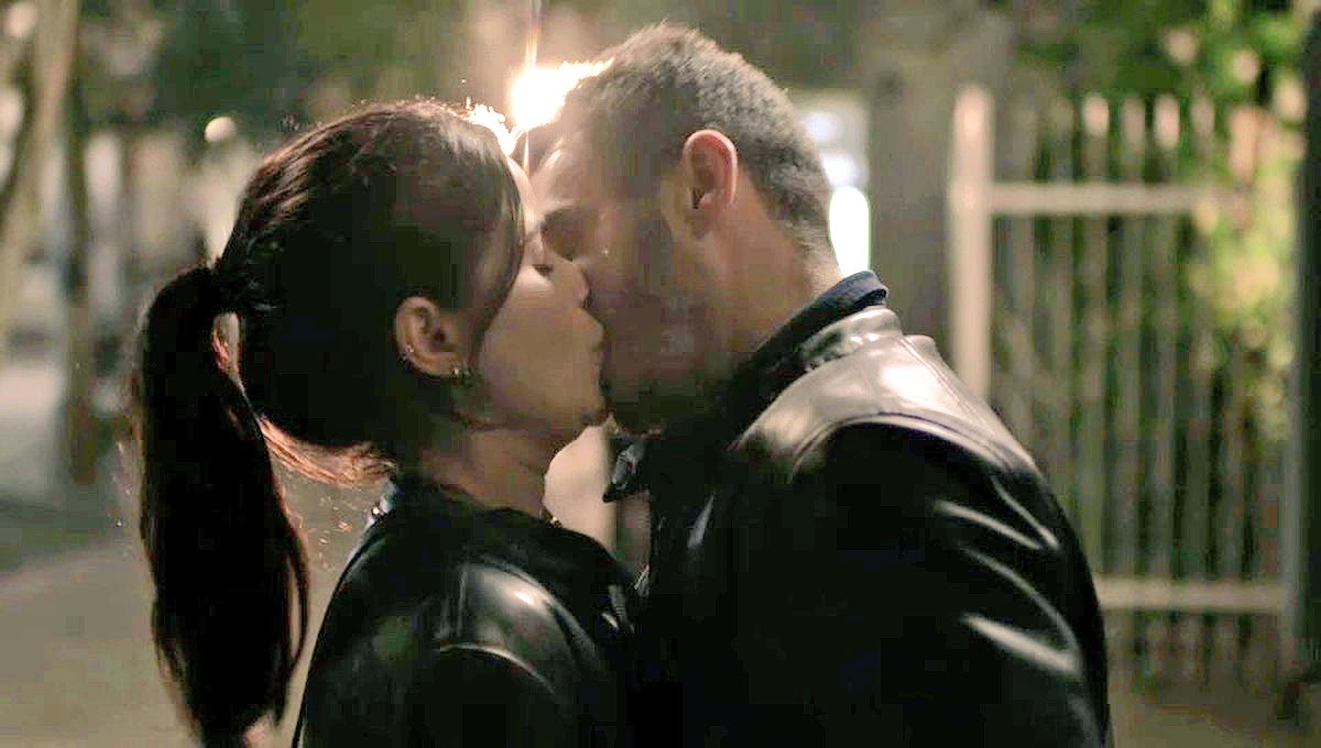 otpDomenia's tweet photo. “Sinto tanta falta de você… das suas broncas, do seu cheiro...”  RememberDomenia #PegaPega https://t.co/MjQYouC42n