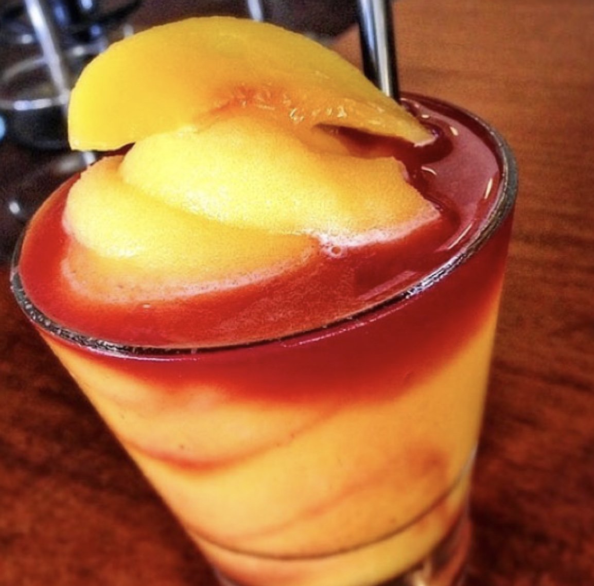 goldennuggetac's tweet photo. Cheers to getting through Monday! #GrottoAC #HappyHour #PeachBellini #AllNight πΉ https://t.co/2vcDGLAI5L