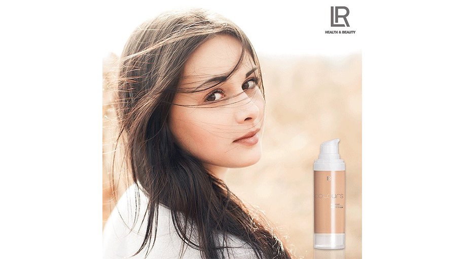 MurielleLRHB's tweet photo. LR Colors BB Cream hydrate votre #peau tout en la protégeant des rayons du soleil nocifs, en bloquant la rugosité, en équilibrant le #teint et en donnant un aspect mat. 
#bbcream #beauté #soins https://t.co/YV3MmS5Rvn
