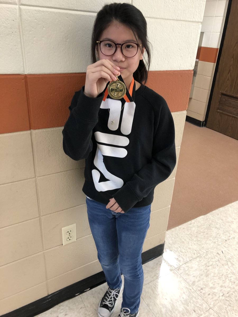 MrEdmonds300's tweet photo. Congratulations to Catherine on competiting in the District Spelling Bee and advancing on to the Regional Bee! So glad your weeks of  sacrificing recess has paid off! You should be so proud of yourself! Now enjoy the snow! #rockonwestwood #wdppride https://t.co/L0LEdll827
