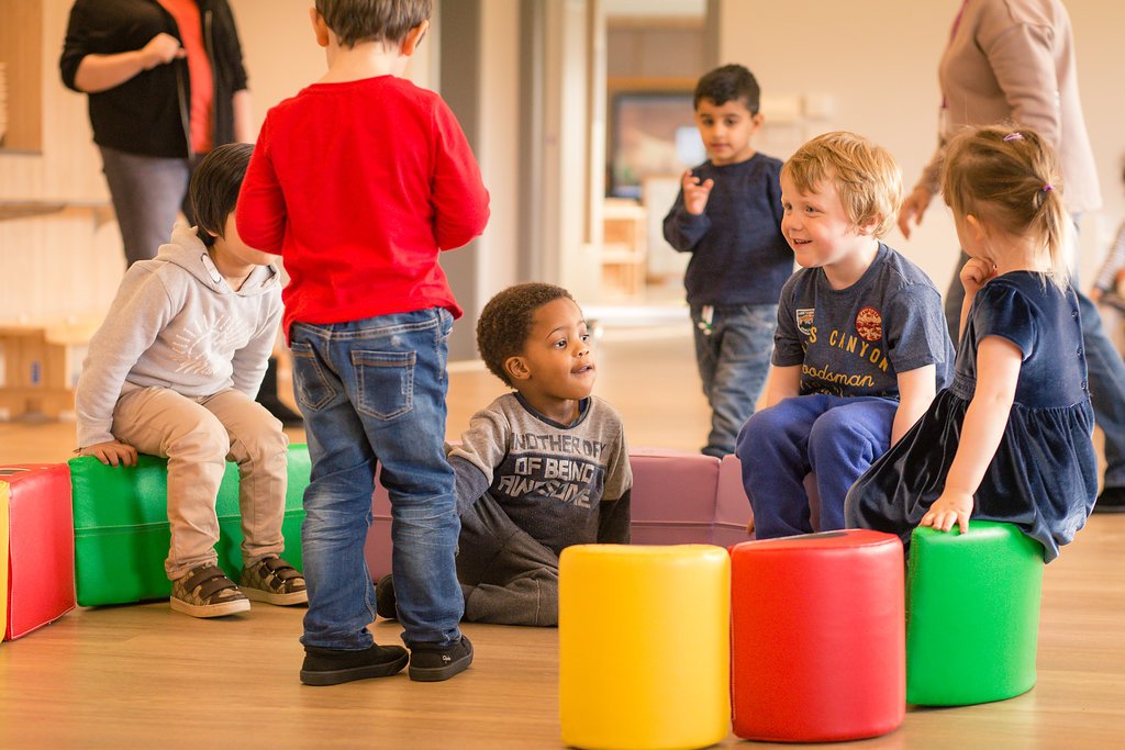 nursery_play's tweet photo. Imagination, playing together, learning.... #Learnthroughplay https://t.co/Qv9Vkewz3c