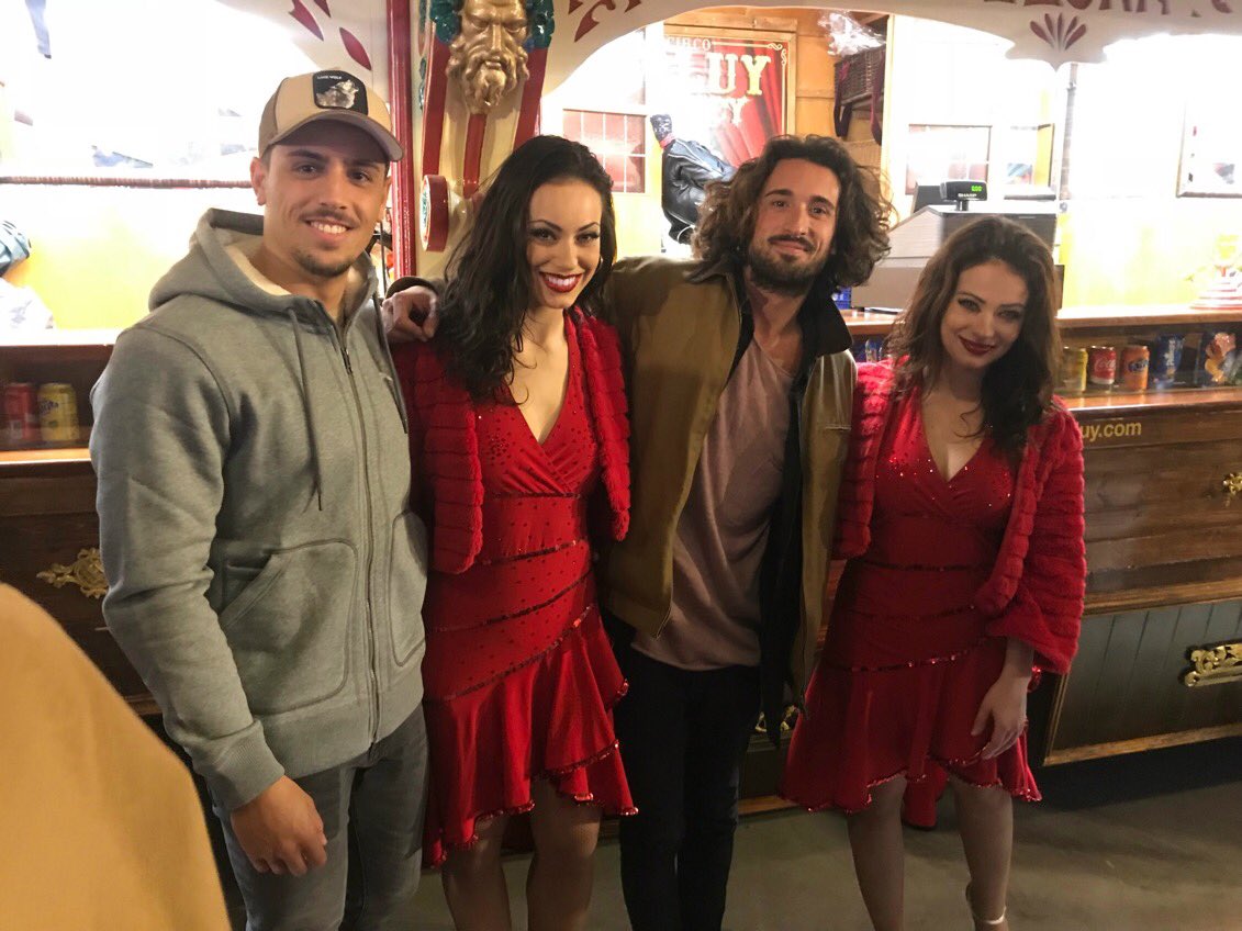 _NiedzielaGH16_'s tweet photo. @ChristianGHRV vino hace unos días a visitar el @CircoRaluy LEGACY a la Marina de Valencia! 
Más majo y guapo en persona que en TV, como todos los terceros finalistas 😎😂💪🏼💋🙏🏼 https://t.co/vITHqtcy1l