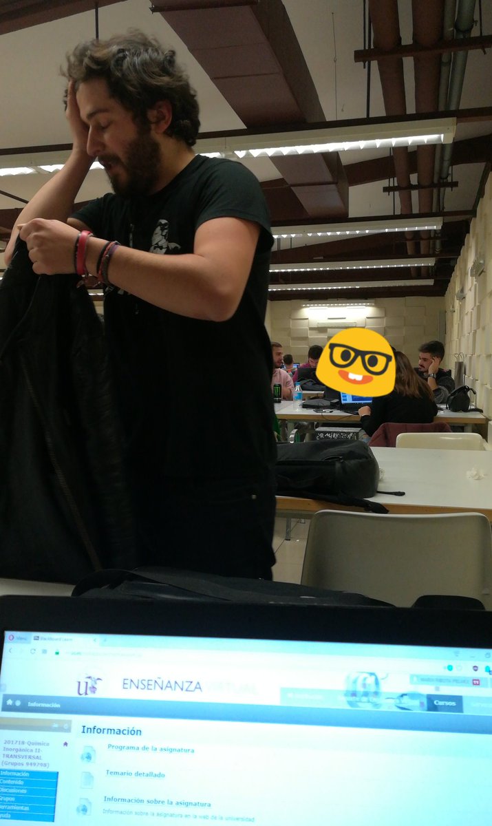 MLitlBubble's tweet image. Su cara lo dice todo #studynight