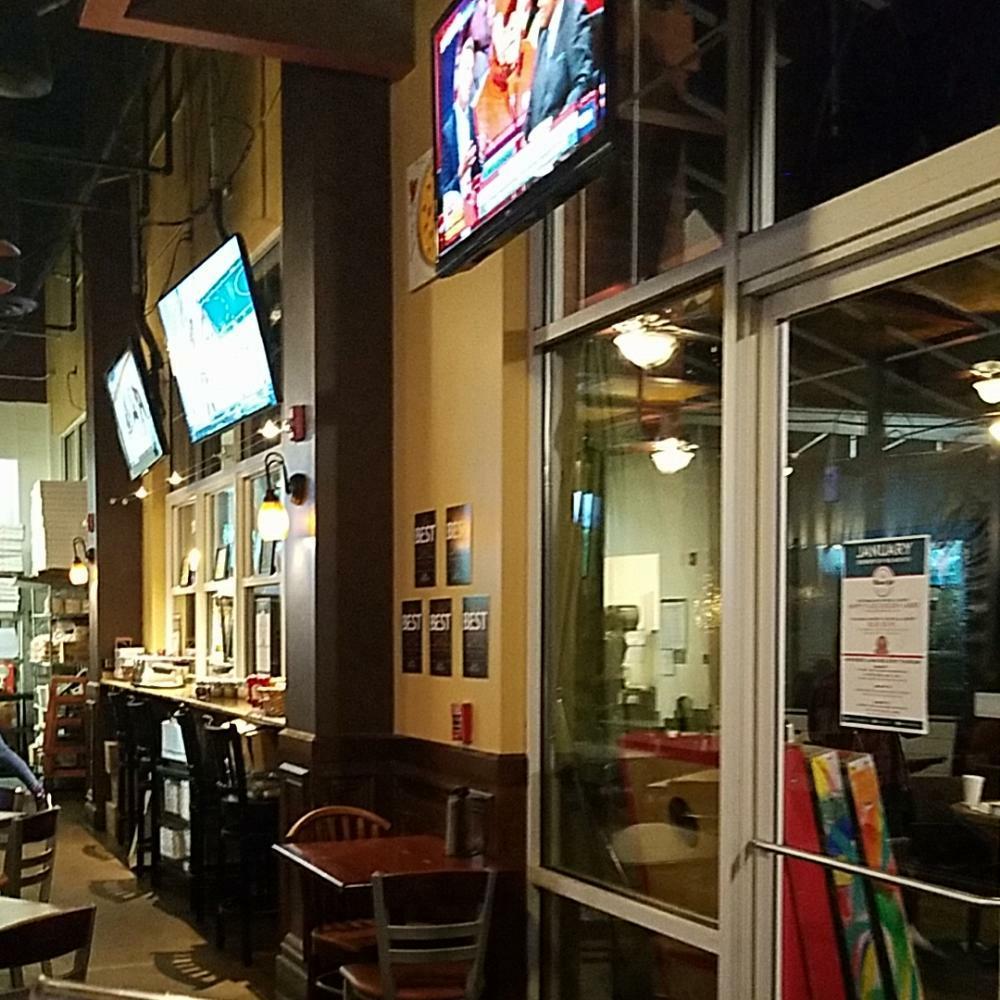 bigbandjohn's tweet photo. Chillin for my togo order @Ruckus @ruckuscary @getStealz https://t.co/HphePZ0lQf