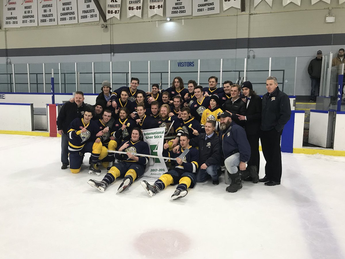 KevinKevinross's tweet photo. So my son’s Juvenile hockey team won an International Silver Stick hockey tournament this weekend in Mooretown,was some hard fought games to get it. And a plaque with their names on it will be hanging in the Hockey Hall of Fame for one year. That’s cool stuff. https://t.co/cvxGxov7SN