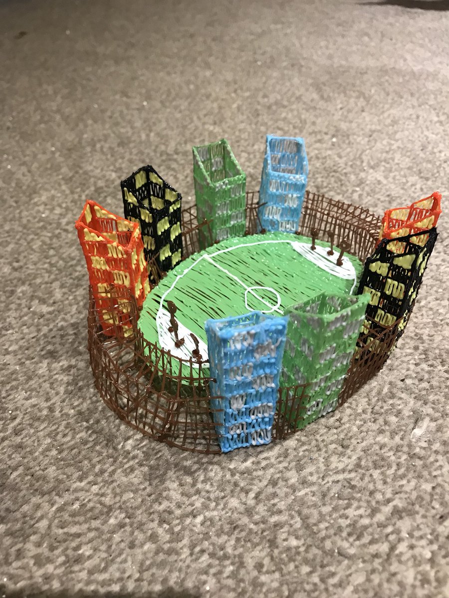 hippocrocafrog's tweet photo. 3D pen drawing #QuidditchWorldCup2018 #HarryPotter #quidditch #Gryffindor #hufflepuff #Slytherin #Ravenclaw https://t.co/uRPPRlDNp1