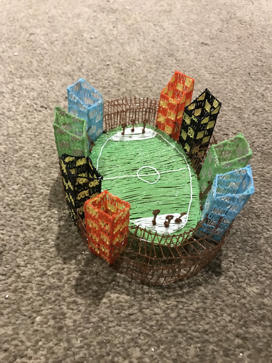 hippocrocafrog's tweet photo. 3D pen drawing #QuidditchWorldCup2018 #HarryPotter #quidditch #Gryffindor #hufflepuff #Slytherin #Ravenclaw https://t.co/uRPPRlDNp1