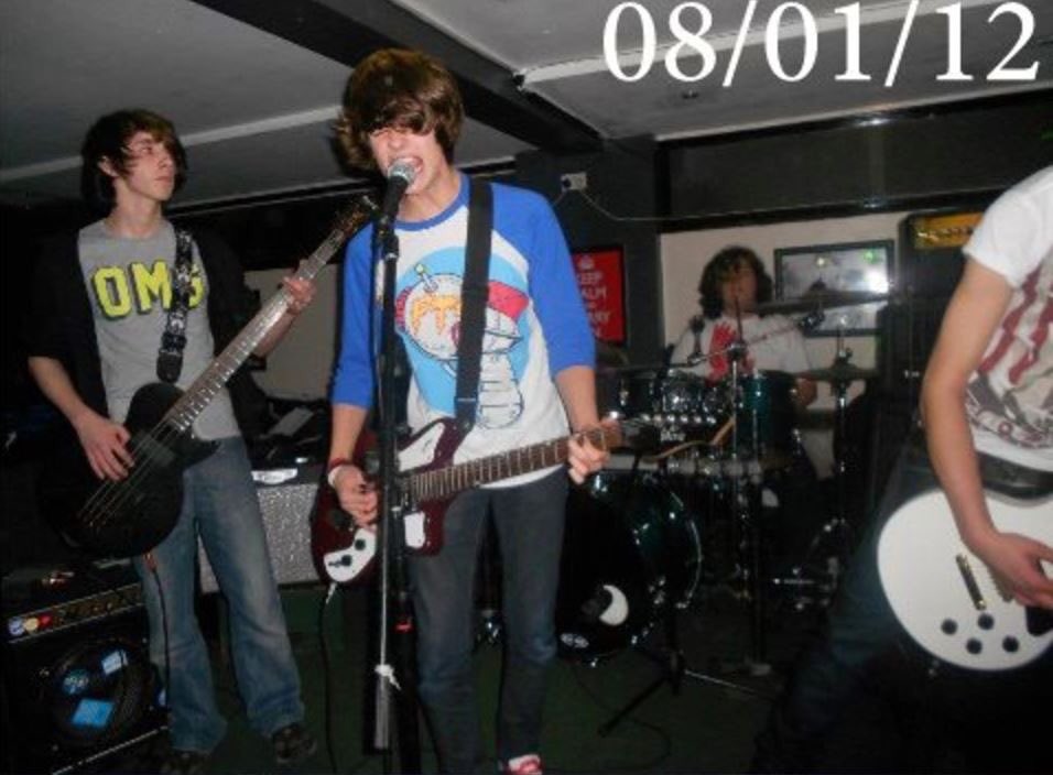 APTF_UK's tweet image. 6 years ago we played our first ever show and APTF was born! We played 6 songs, 3 of them covers of Enter Shikari, and Framing Hanley. Heres to 6 more years!