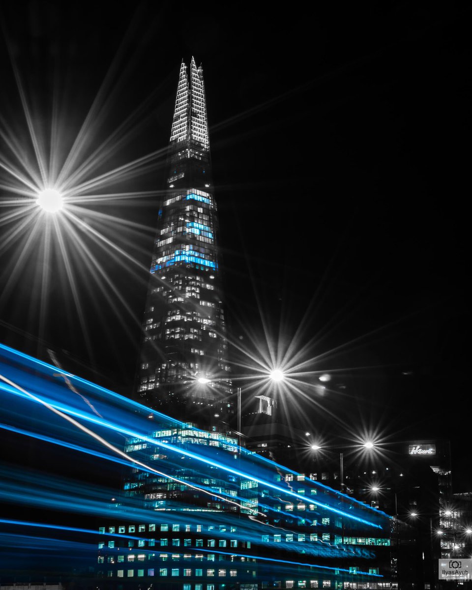 IlyasAyubPhoto's tweet photo. Black and Blue.
@nikonownermag @TimeOutLondon @visitlondon @TheShardLondon #shard #lighttrail #blue #monocolour #WexMondays https://t.co/7tngAbqS2r