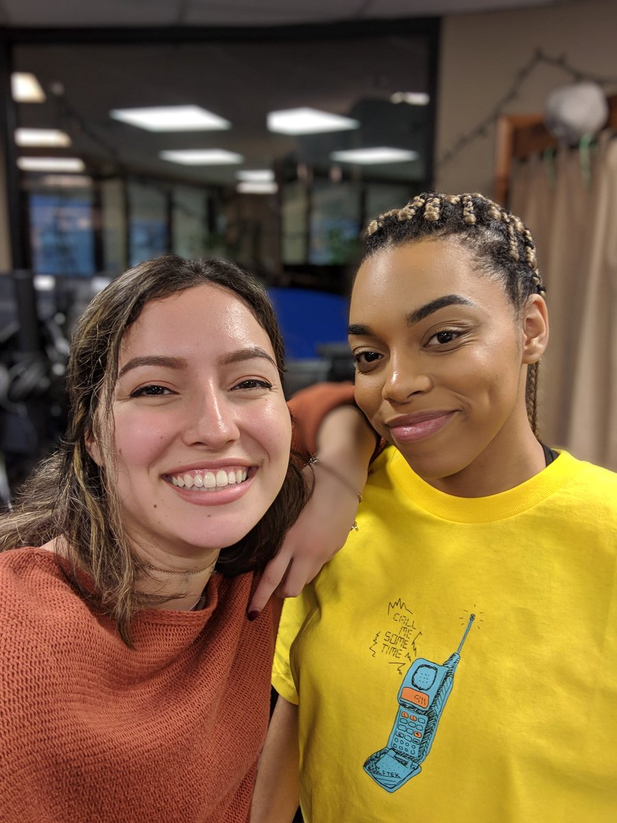 react's tweet photo. Look who's popping up on the #FBEPodcast! Community Team/Reactors Tori & Brooklin are our next guests! What questions do you have for them?๐ค https://t.co/gmfUgKqbHo