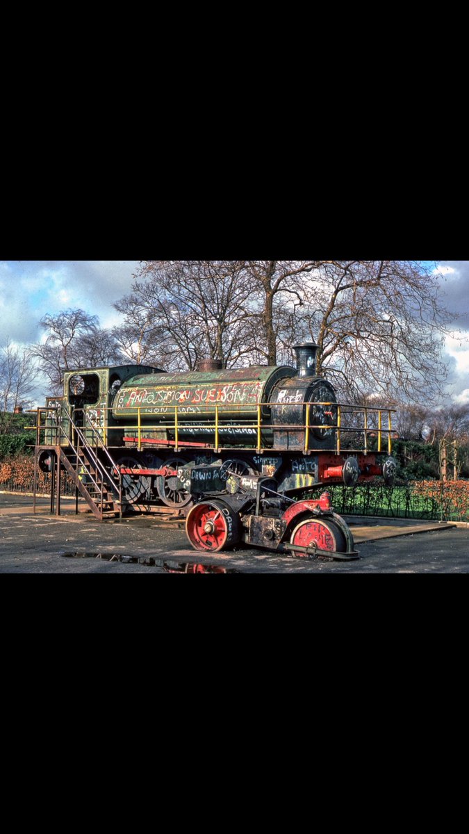 daisplott's tweet photo. @IL0VEthe80s We had a train called Jessie in our park #SplottPark https://t.co/RJcLirMW6a