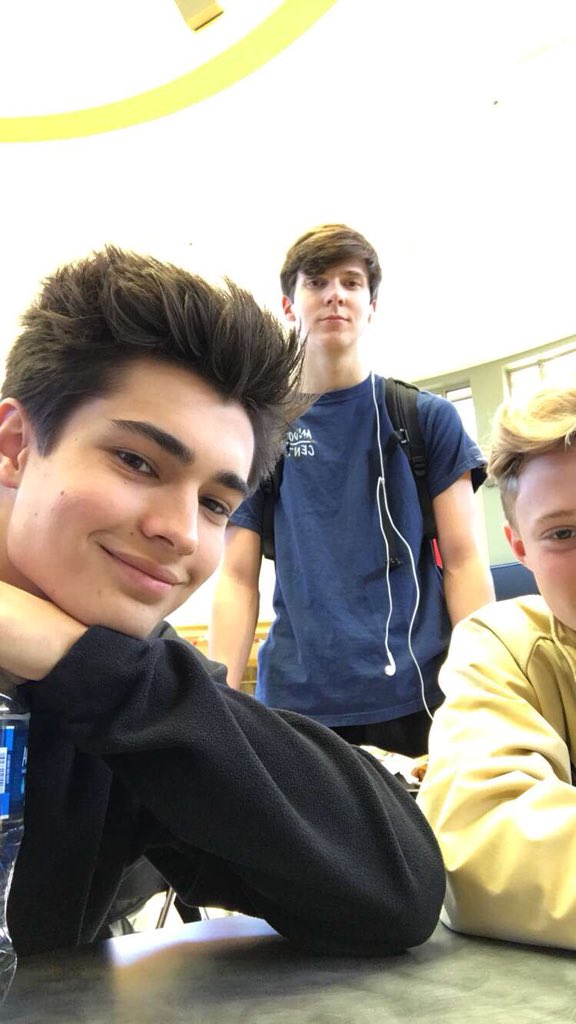 ZachPfeifer1's tweet photo. happy birthday babe! I love you man❤️❤️ https://t.co/EdxNQY9dNz