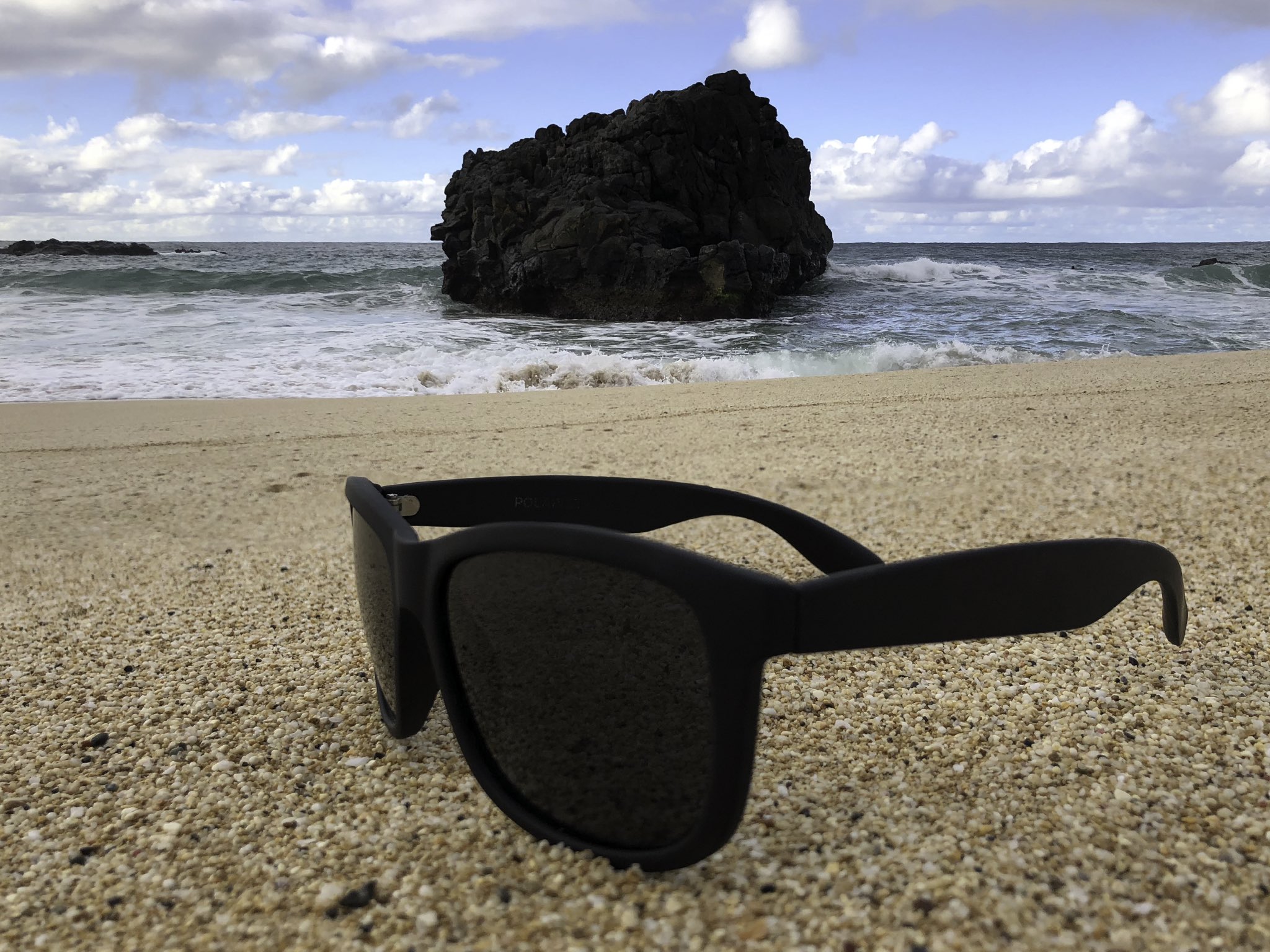Blackout deals polarized incognito
