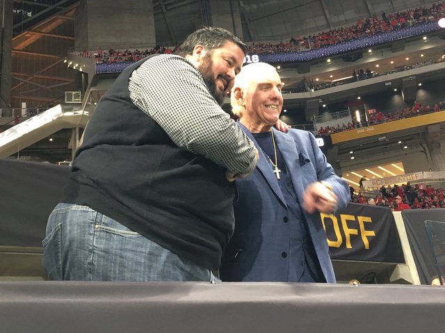 DTDvTA_U0AAL_st.jpg:large