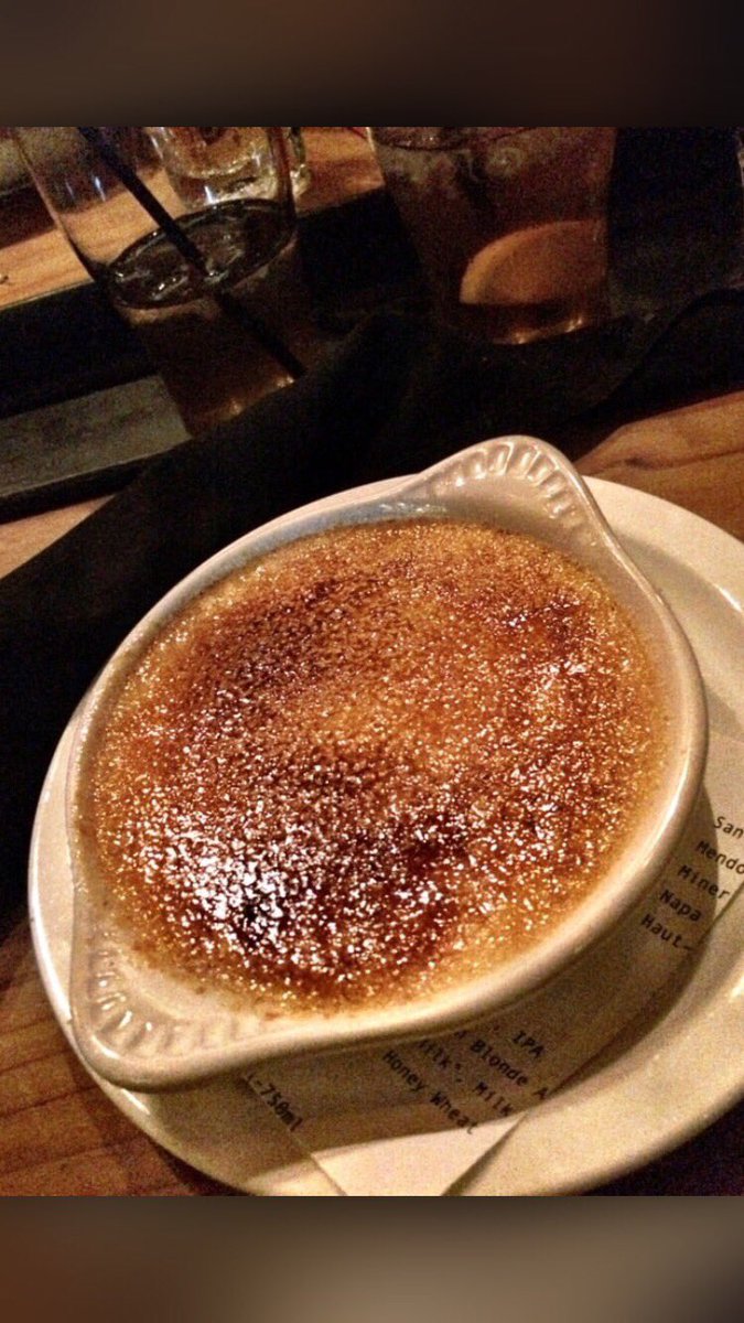 How about you start your week off right, Dine at The Smoking Goat Restaurant and indulge in life’s great gifts,Creme Brûlée! •
•
•#frenchbistro #thesmokinggoat #winewednesday #sandiego #thesmokinggoatrestaurant #winebar #mondaymotivation #foodies #yelpsd #eatsd #northpark