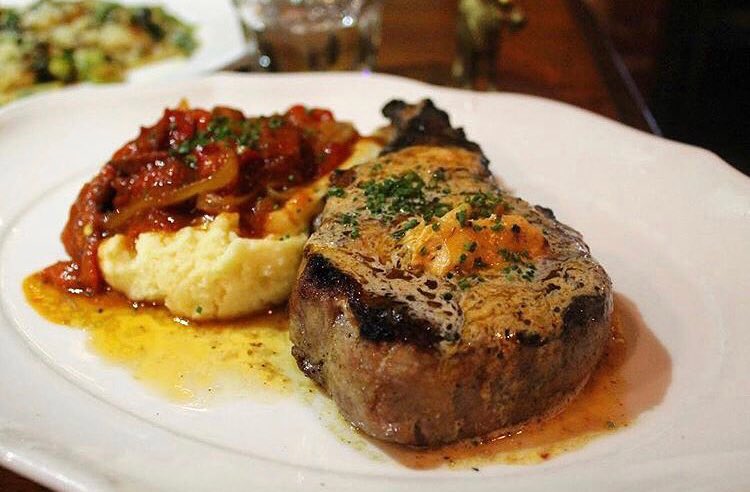Our Compart Farms Pork Chop Basquaise will make your mouth water and @stayhungry_sd agrees! We look forward to having you dine with us shortly. •
•
•
#frenchbistro #thesmokinggoatrestaurant #winewednesday #sandiego #northpark #youstayhungrysd #stayhungrysd #happyhour