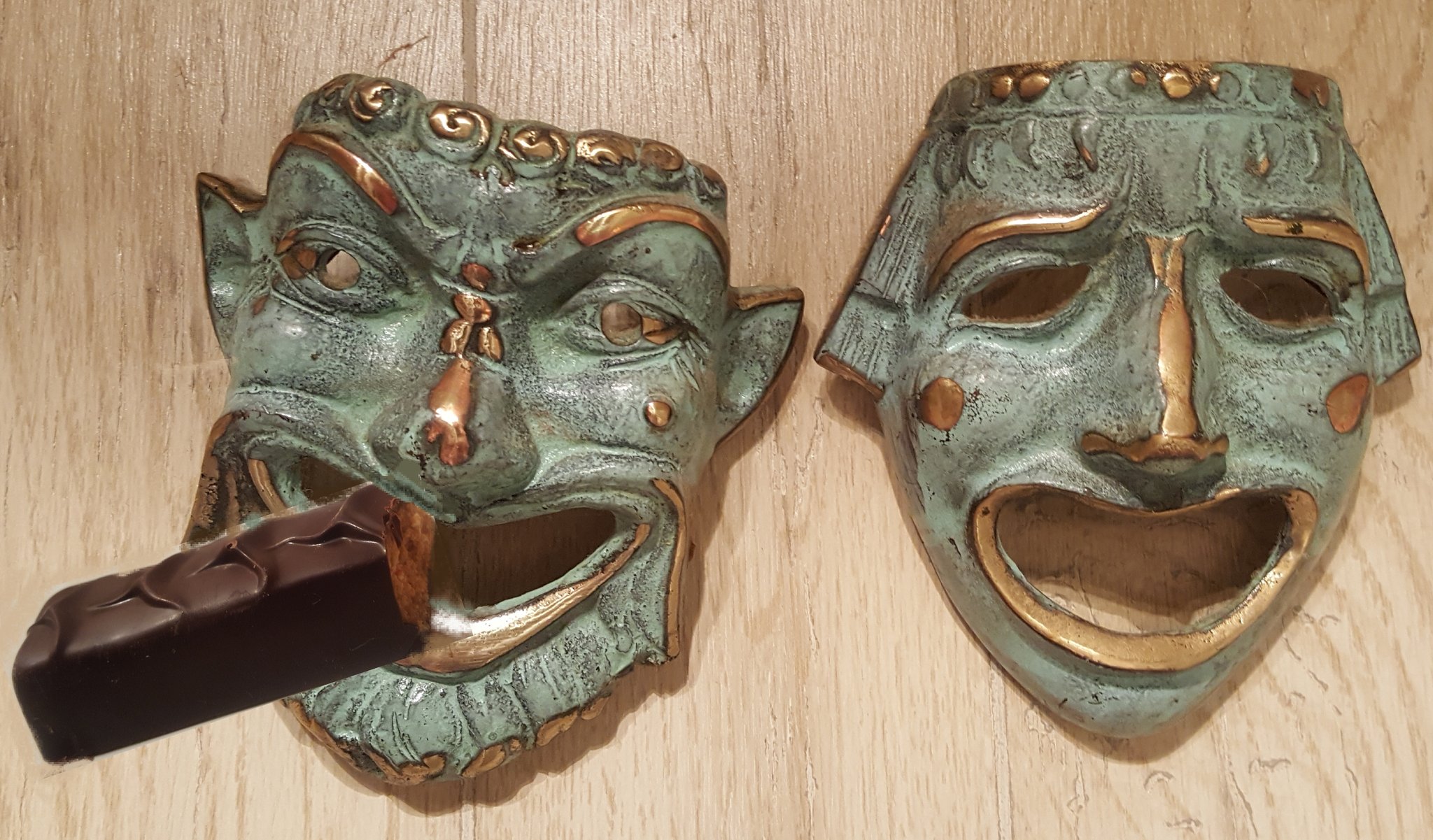 Drama Masks: Thalia + Melpomene